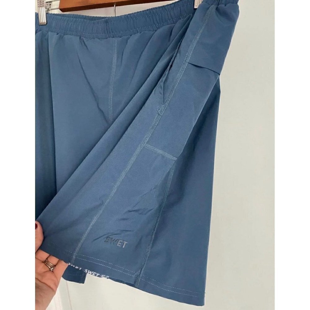 Mens Shorts - Picture 3 of 4